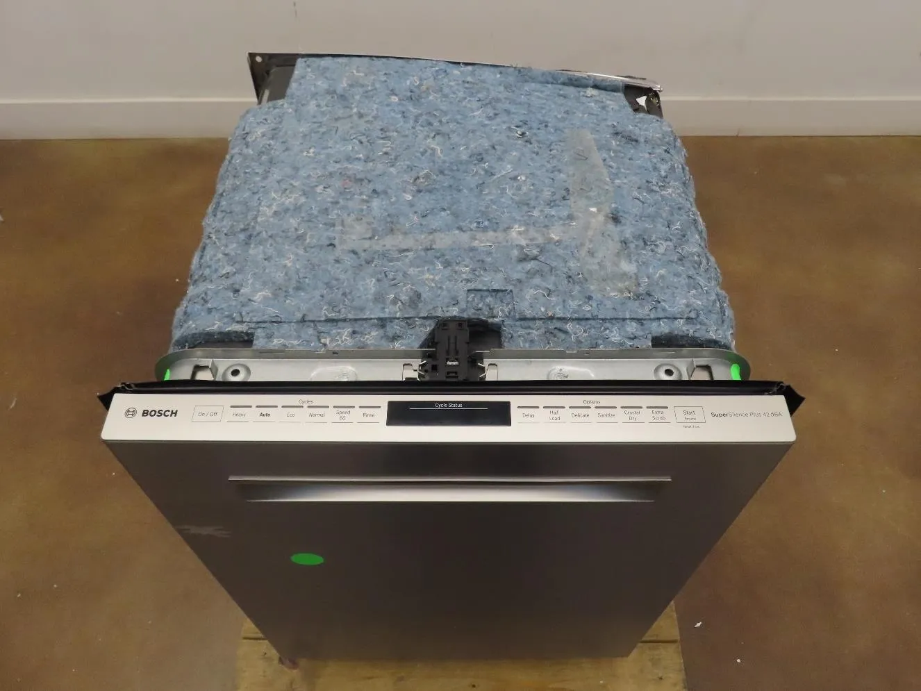 Bosch 800 DLX Series SHP878ZD5N 24" Fully Integrated 42 dBA Dishwasher Stainless