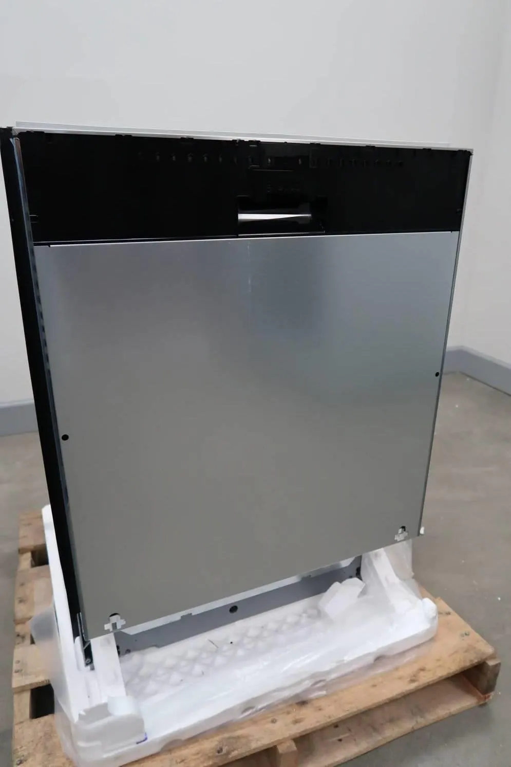 Bosch 800 Series 24" 42dB Wifi Integrated Smart ADA PR Dishwasher SGV78B53UC