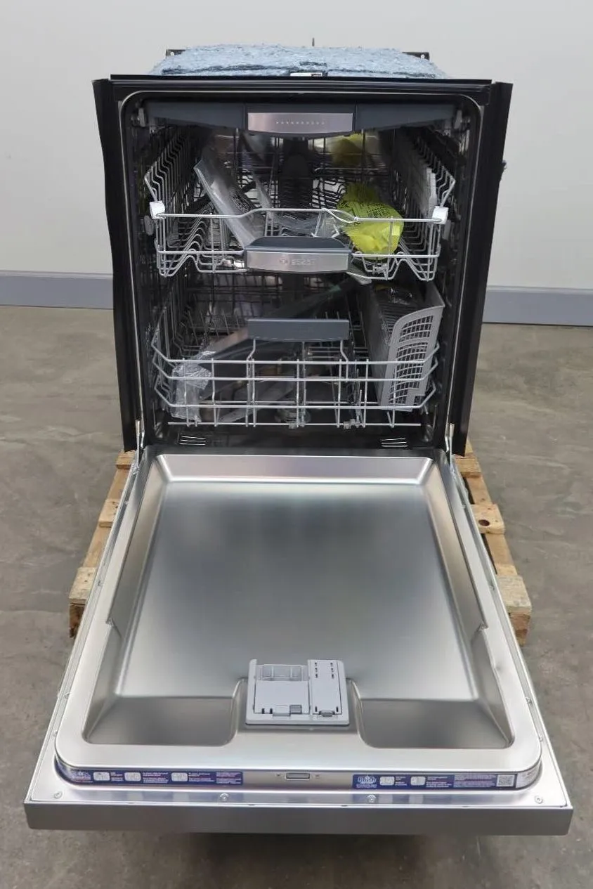 Bosch 800 Series 24" Crystal Dry 42 dB InfoLight Stainless Dishwasher SHEM78Z55N (5)