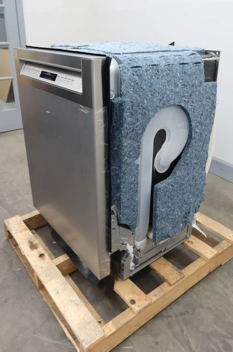 Bosch 800 Series 24" Crystal Dry 42 dB InfoLight Stainless Dishwasher SHEM78Z55N (5)