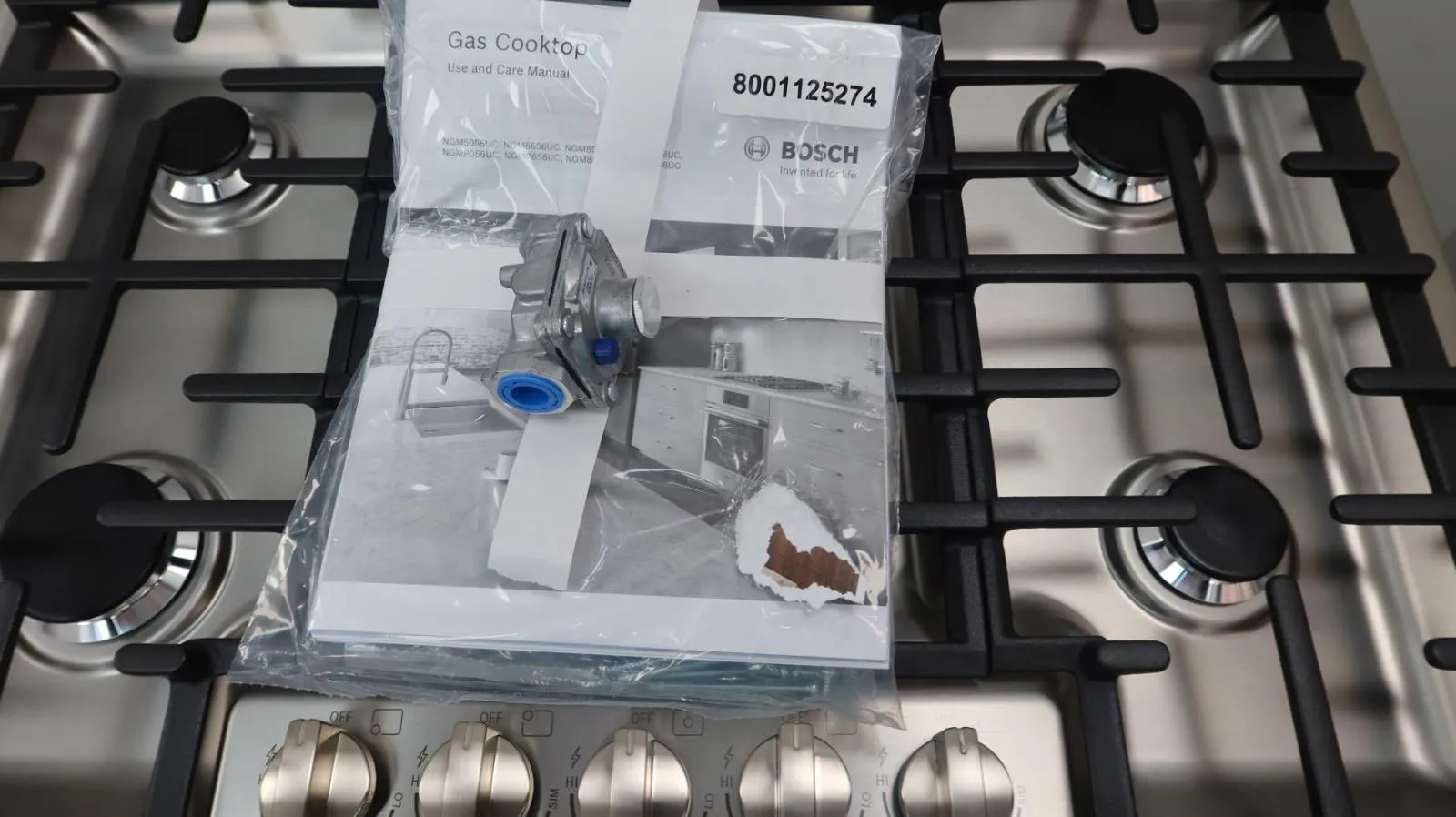 Bosch 800 Series 30" 5 Sealed Burner OptiSim Burner SS Gas Cooktop NGM8056UC