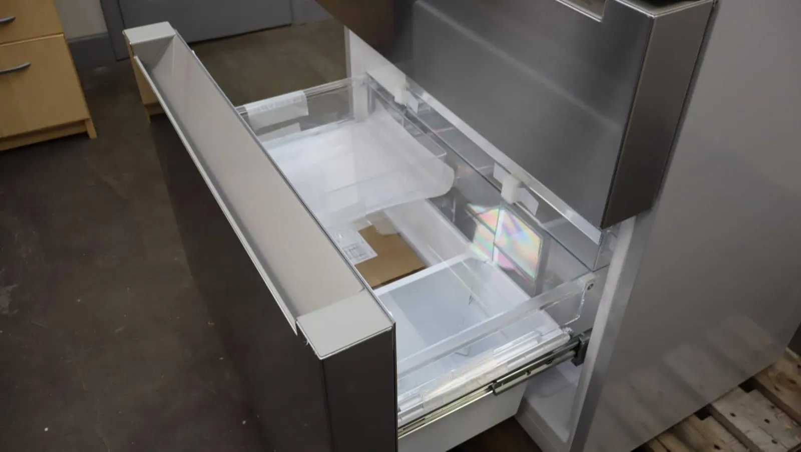 Bosch 800 Series 36" 21 cu.Ft Home Connect French Door Refrigerator B36CL80ENS