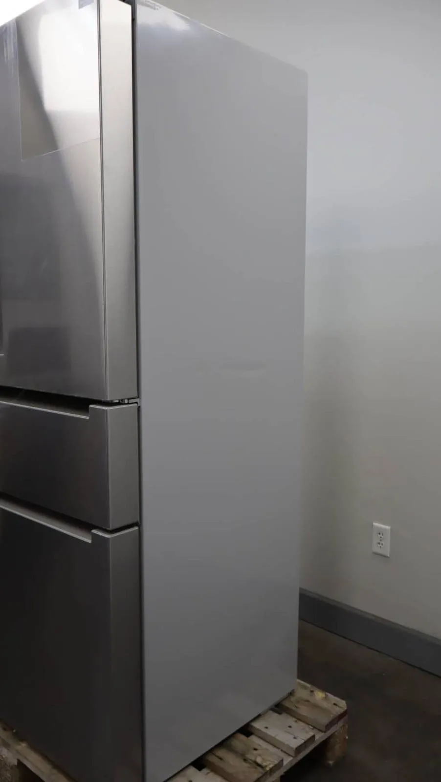 Bosch 800 Series 36" 21 cu.Ft Home Connect French Door Refrigerator B36CL80ENS