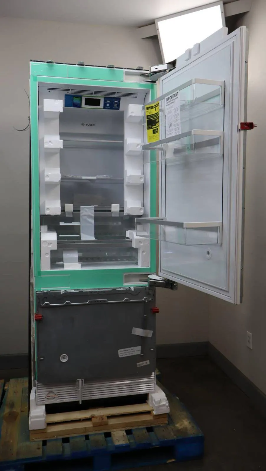 Bosch Benchmark Series 60" PR Bottom Mount Smart Refrigerator Set B30IB905SP