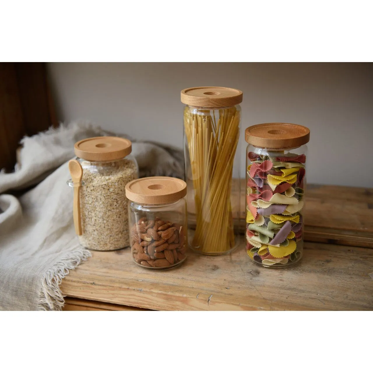 KitchenCraft Idilica 500Ml Glass Storage Jar With Beechwood Lid