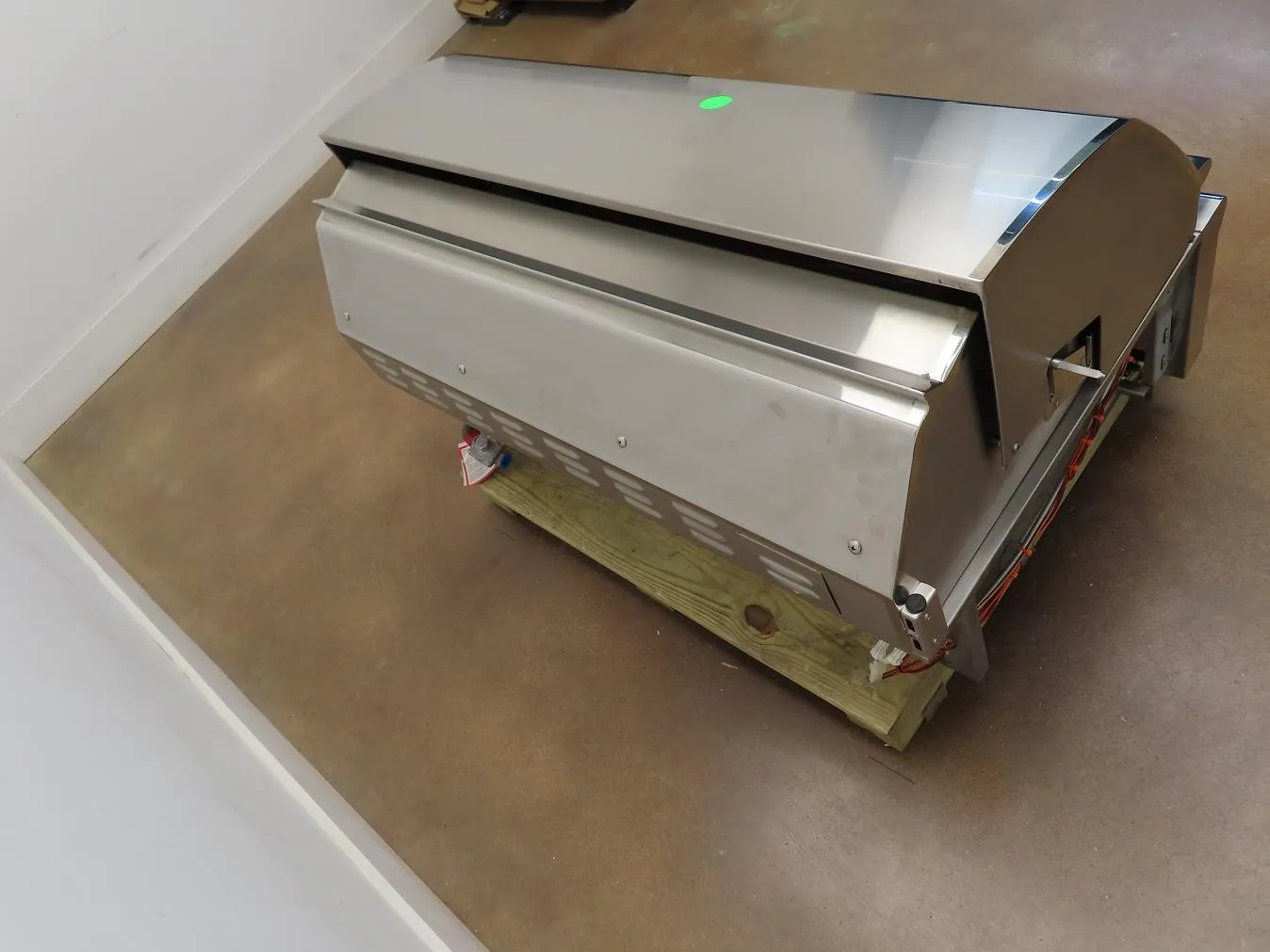 Lynx Professional Grill Series L42R3NG 42" 1,200 sq.in Built-In Nat. Gas Grill