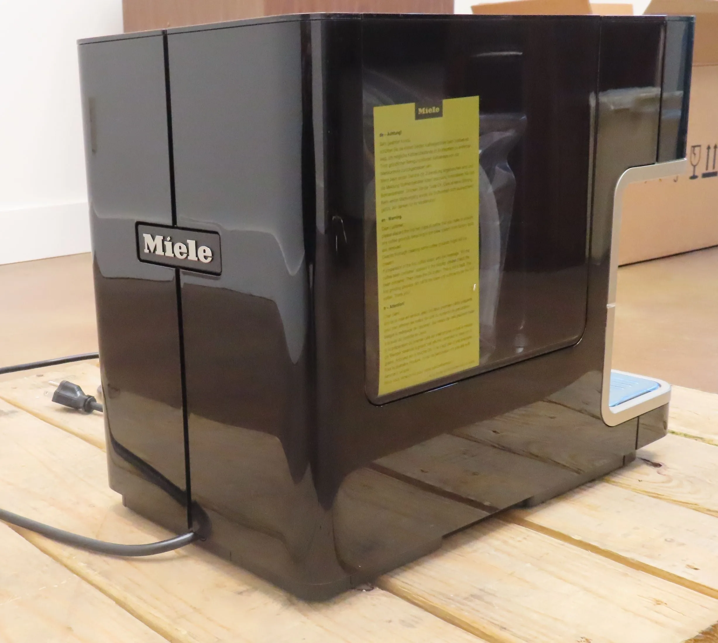 Miele Milk Perfect 10" AromaticSystem Countertop Smart Coffee Machine CM6360OBCM
