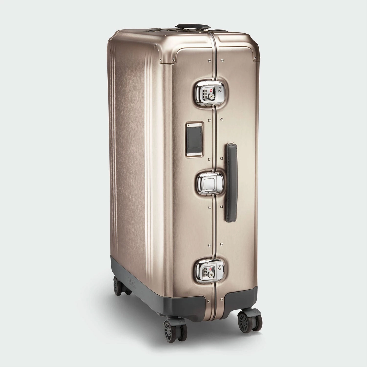 Zero Halliburton Pursuit Aluminum Medium Travel Case Flash Deal Today Hot Discount Deal
