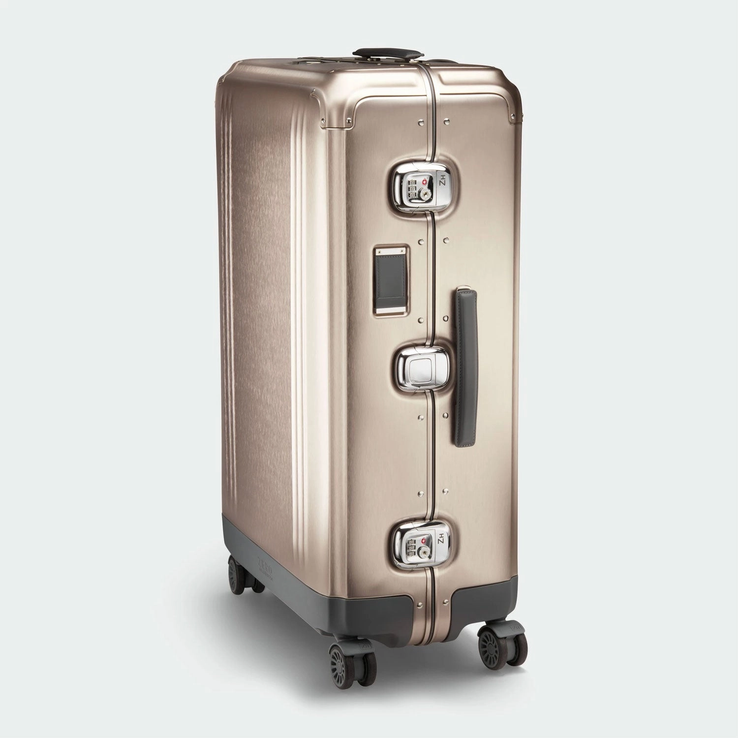 Zero Halliburton Pursuit Aluminum Medium Travel Case Silver Grab It Before Gone Shop Grab Now