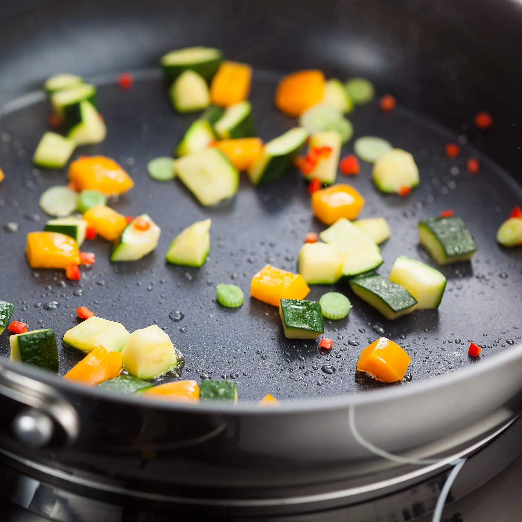 Stellar 7000 28cm Non-Stick Saute Pan