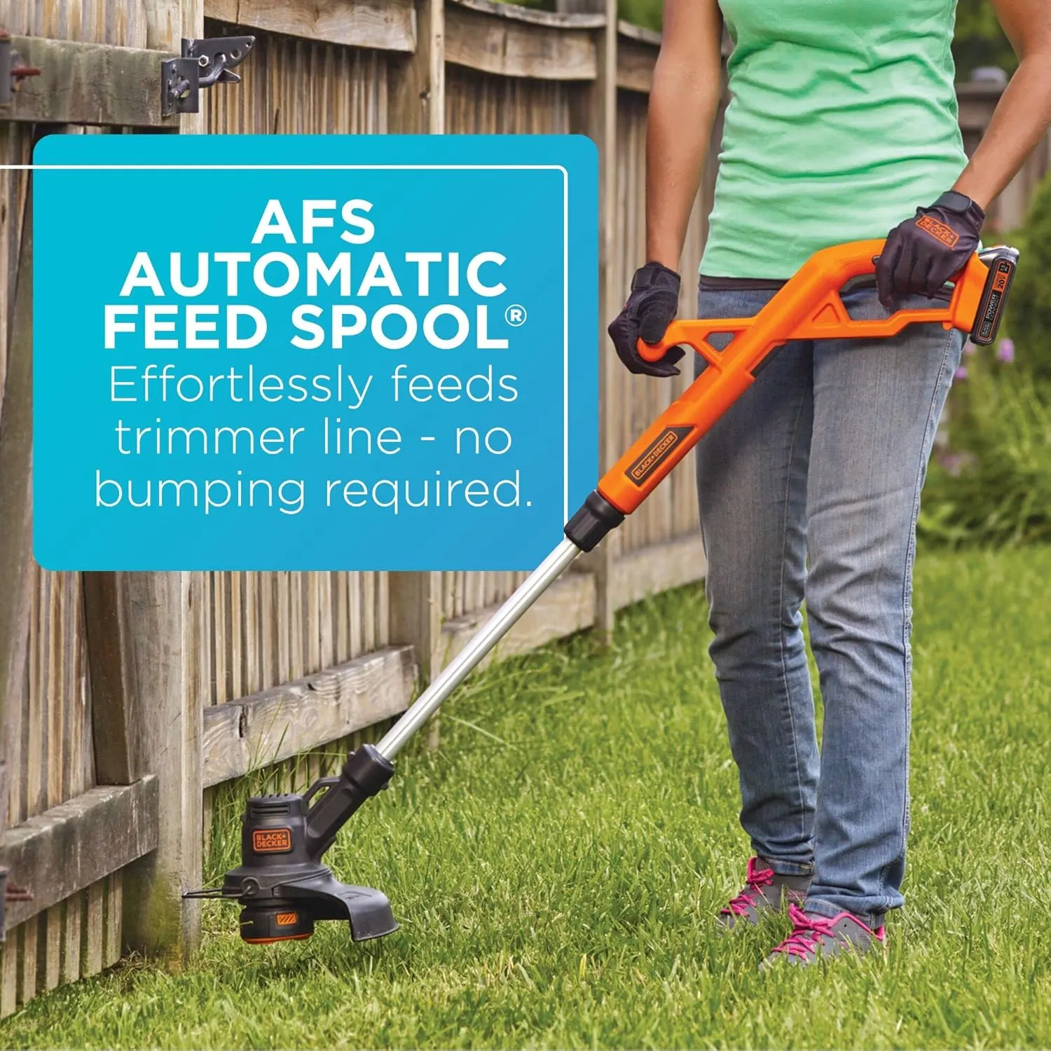 STRING TRIMMER BLACK AND DECKER W/1.5 AH