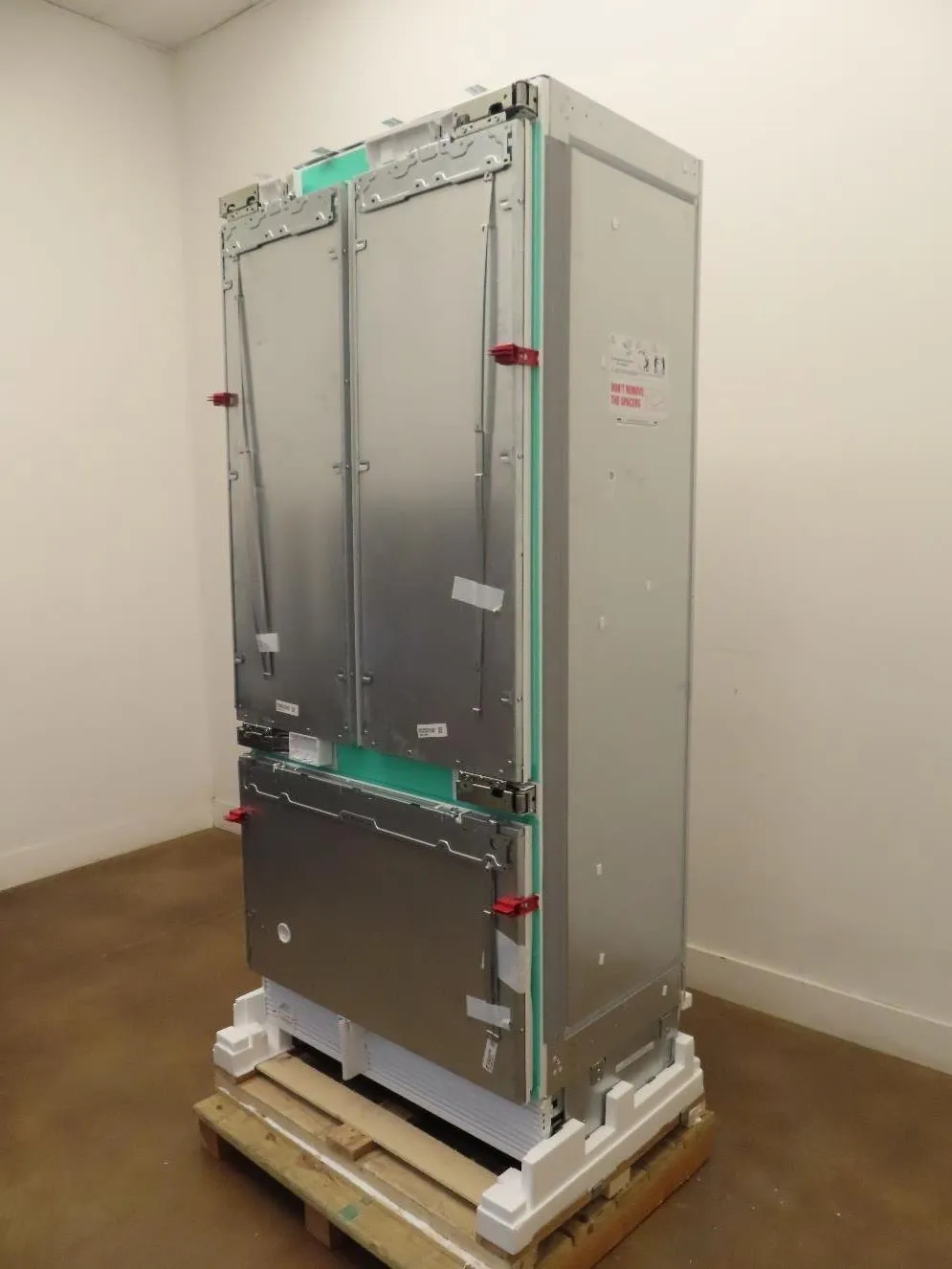 Thermador Freedom Collection T36IT905NP 36" Built-In French Door Refrigerator