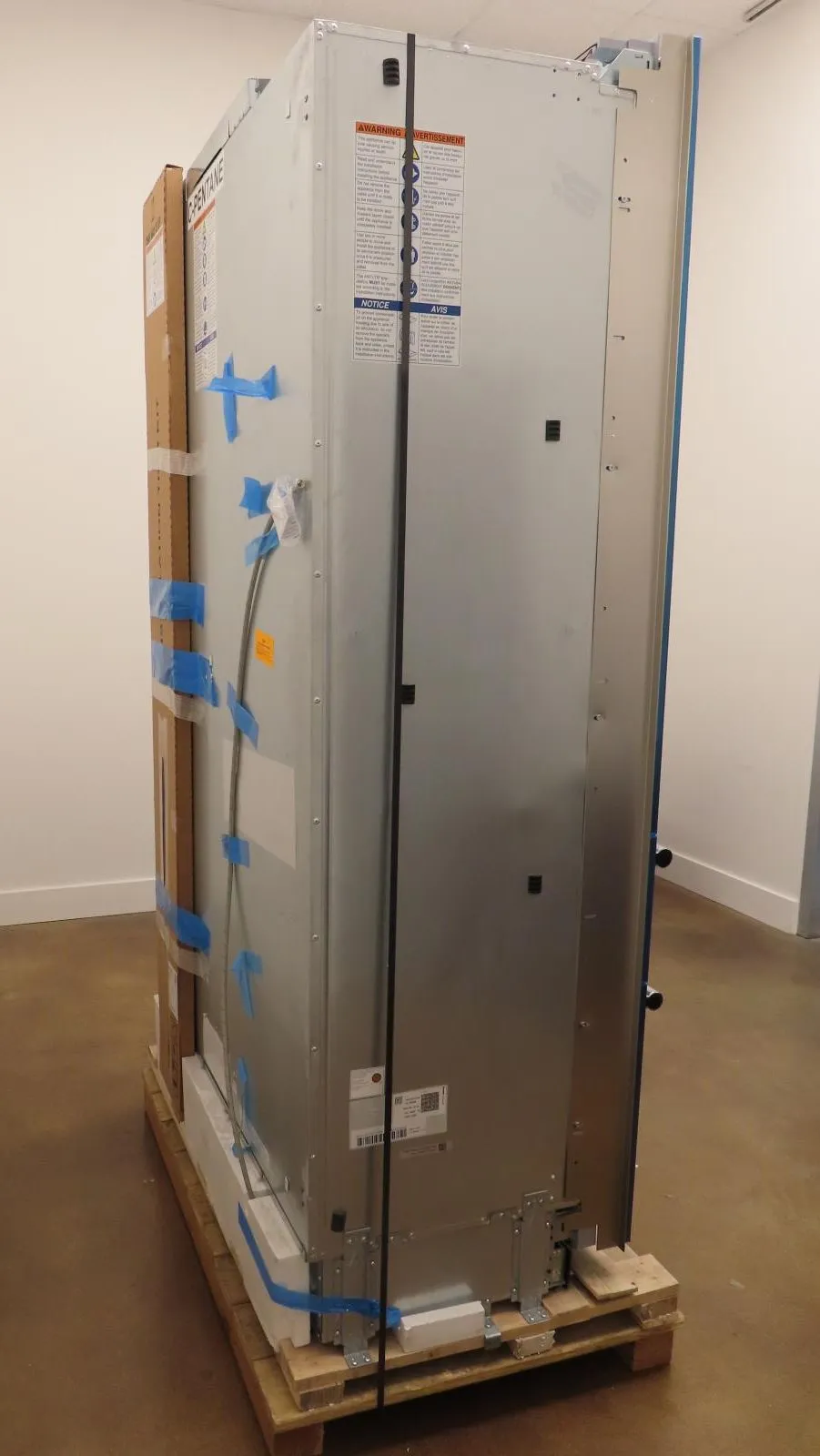 Thermador Freedom Collection T48BT120NS 48"  Built-In French Door Refrigerator