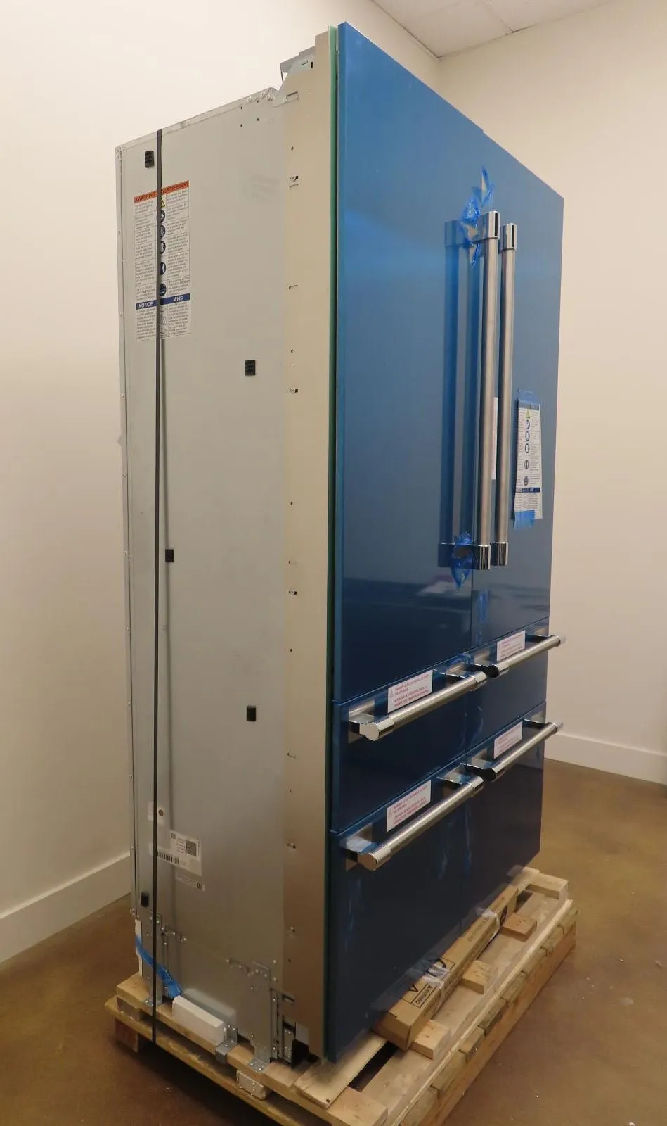 Thermador Freedom Collection T48BT120NS 48"  Built-In French Door Refrigerator