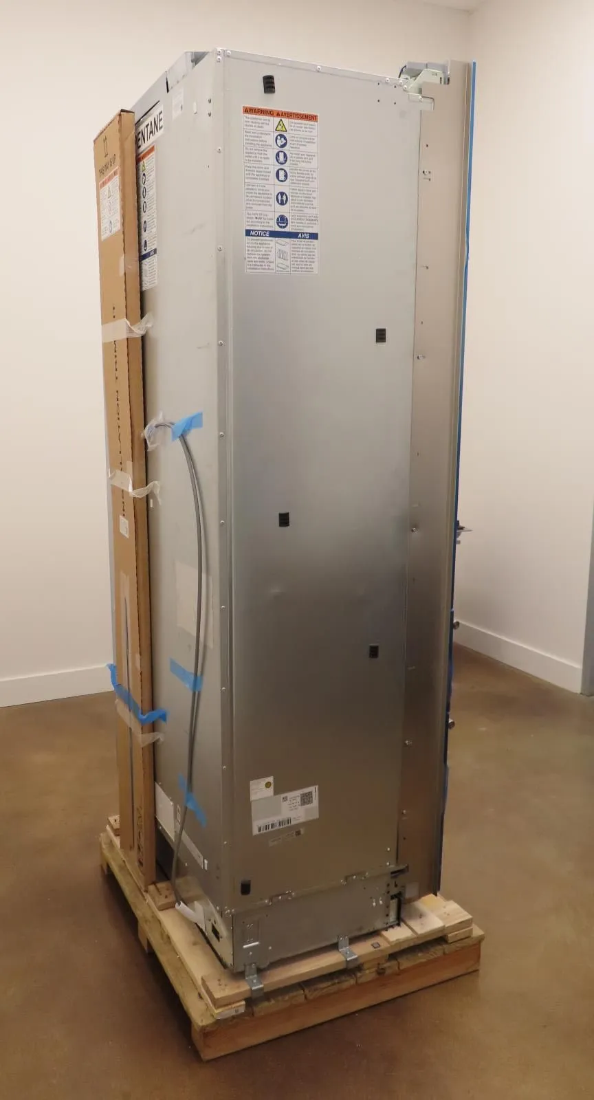Thermador Freedom T36BT110NS 36" Built-In French Door Refrigerator Perfect