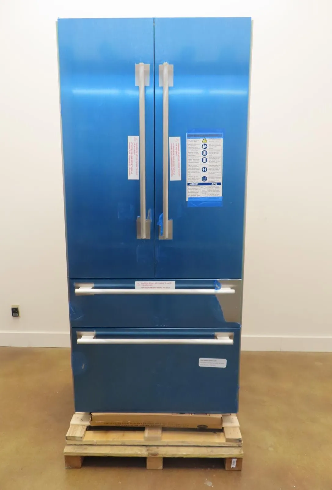 Thermador Freedom T36BT110NS 36" Built-In French Door Refrigerator Perfect