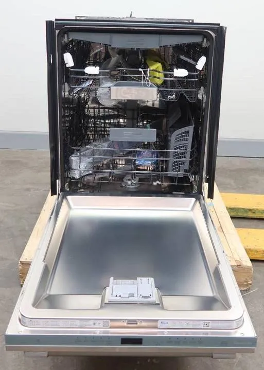 *Thermador Pro 60" Dual Fuel Range PRD606WESG   Emerald Dishwasher DWHD560CFP