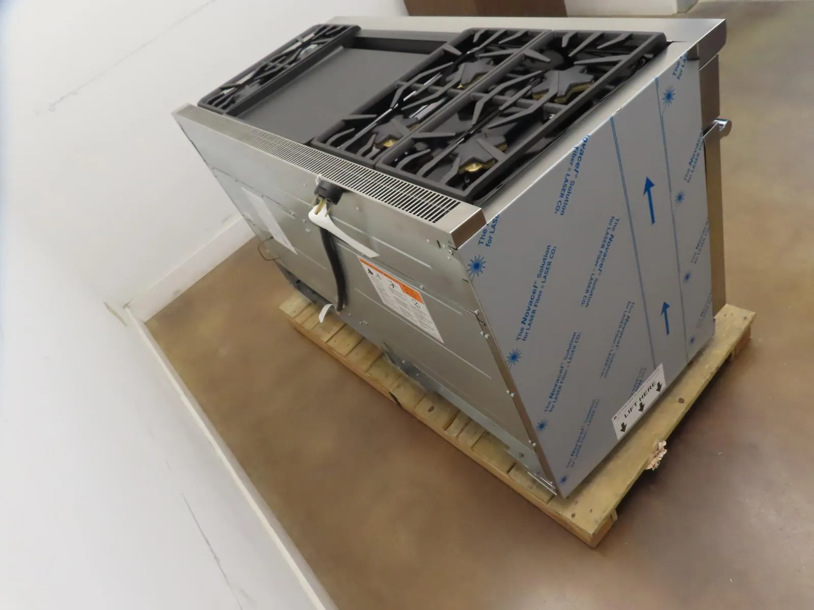 Thermador Pro Grand PRD606WEG 60'' ProStyle Dual Fuel Range Full Warranty Pics