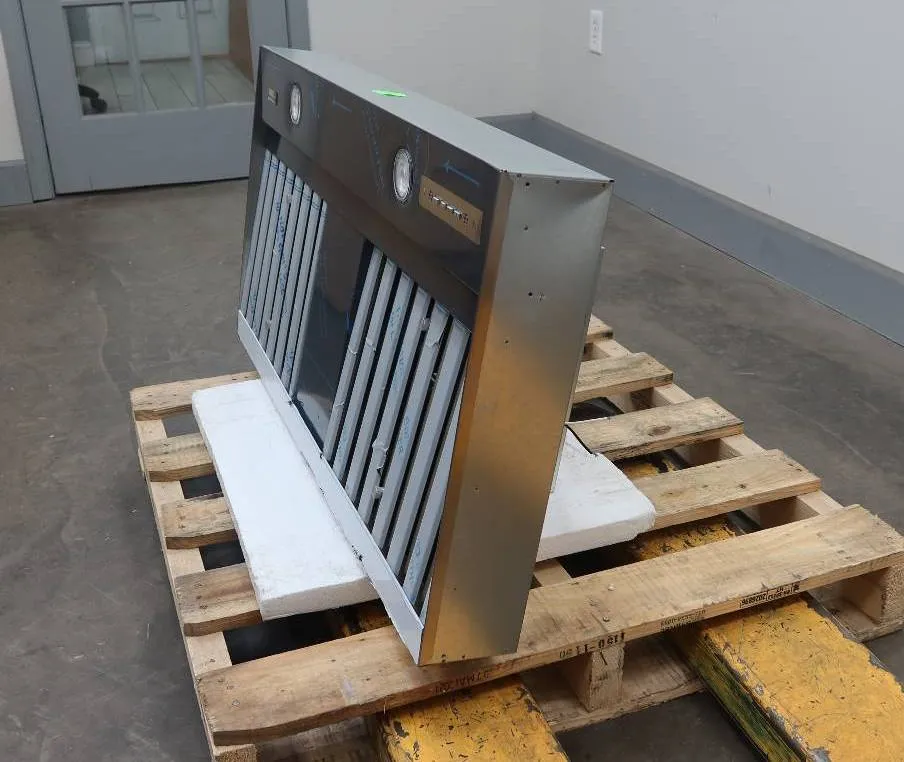 Trade-winds Designer Series VSL 400 Series 36" LED Light 600 CFM Hood VSL4366RC