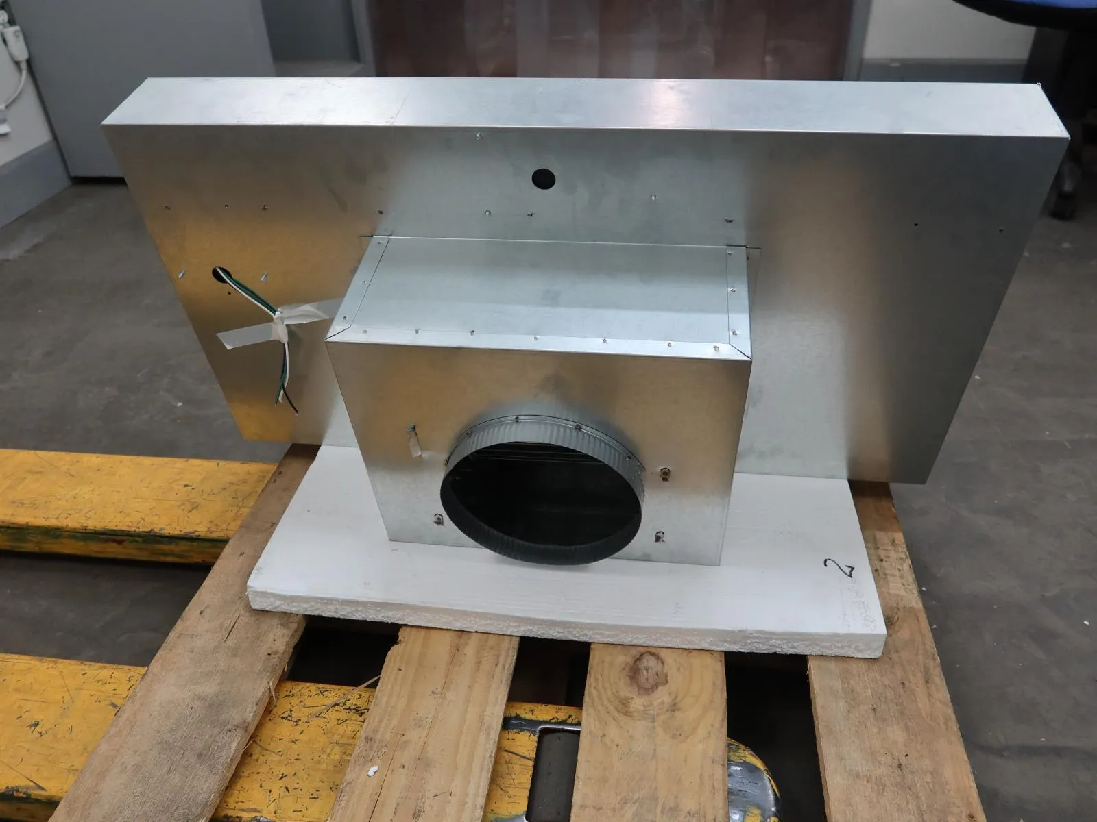 Trade-winds Designer Series VSL 400 Series 36" LED Light 600 CFM Hood VSL4366RC