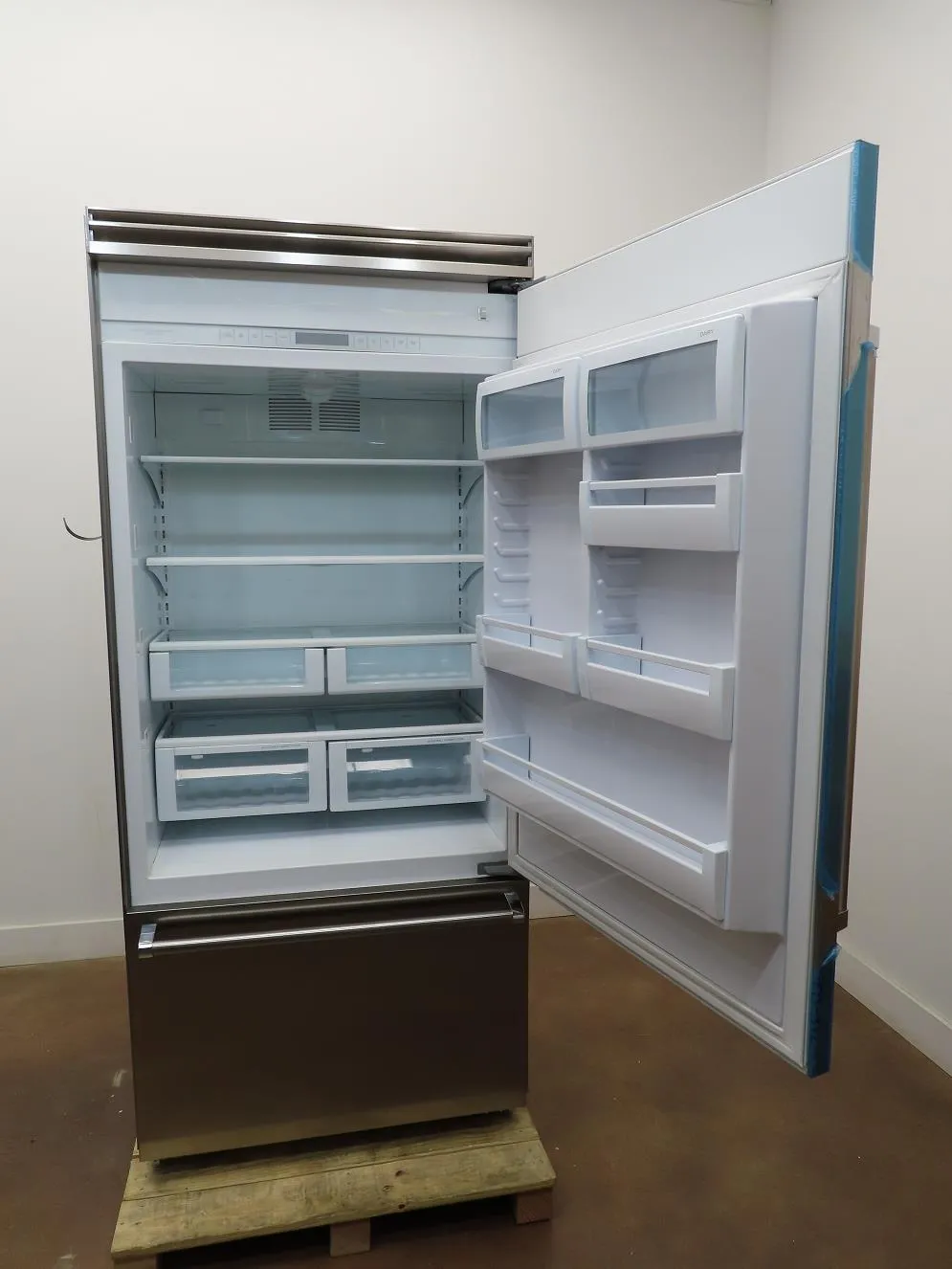 Viking Professional 5 Series 36" 20.4 cu.ft Refrigerator VCBB5363ERSS 2019 Model