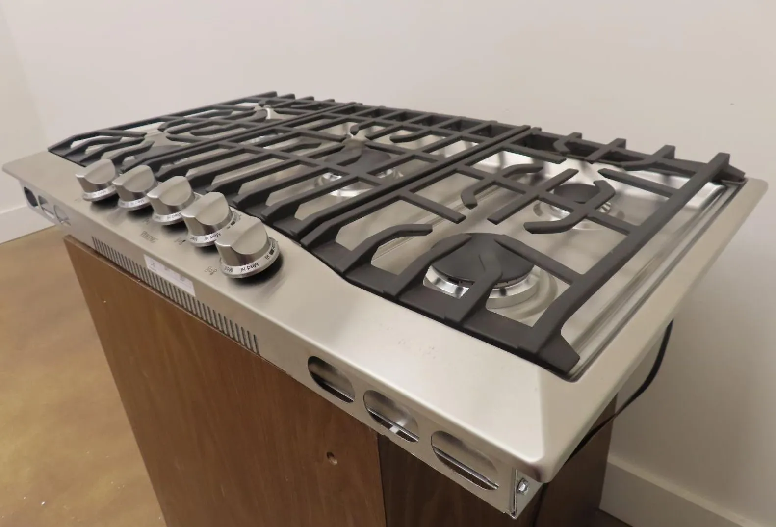 Viking RVGC33615BSS 36" Gas Cooktop with 5 Sealed Burners Stainless 2024 Model
