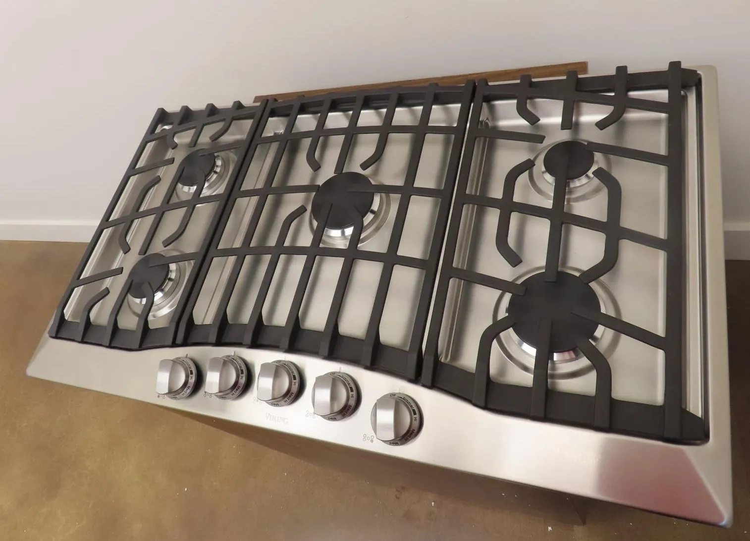 Viking RVGC33615BSS 36" Gas Cooktop with 5 Sealed Burners Stainless 2024 Model