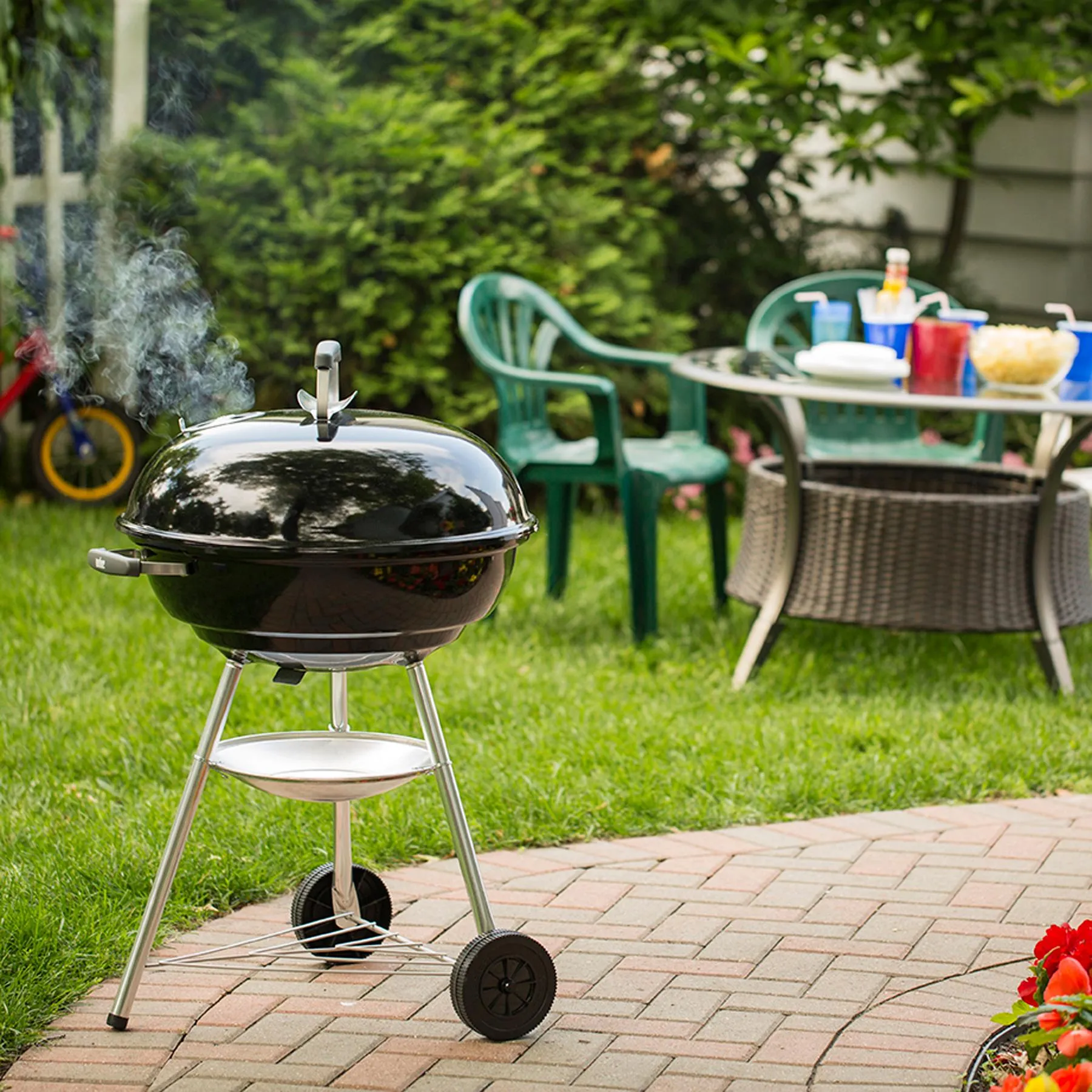 Weber 1321001 Jumbo Joe Premium Charcoal Grill 22" - Black