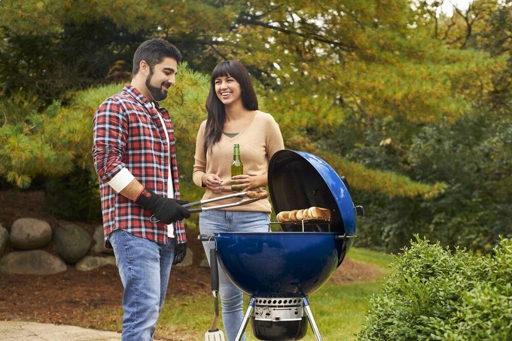 Weber 14516001 Master-Touch Charcoal Grill 22" - Deep Ocean Blue