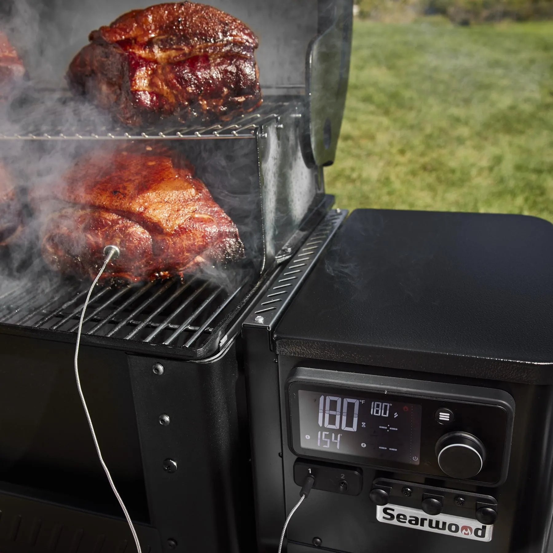 Weber 1500120 Searwood&#8482; 600 Pellet Grill - Black