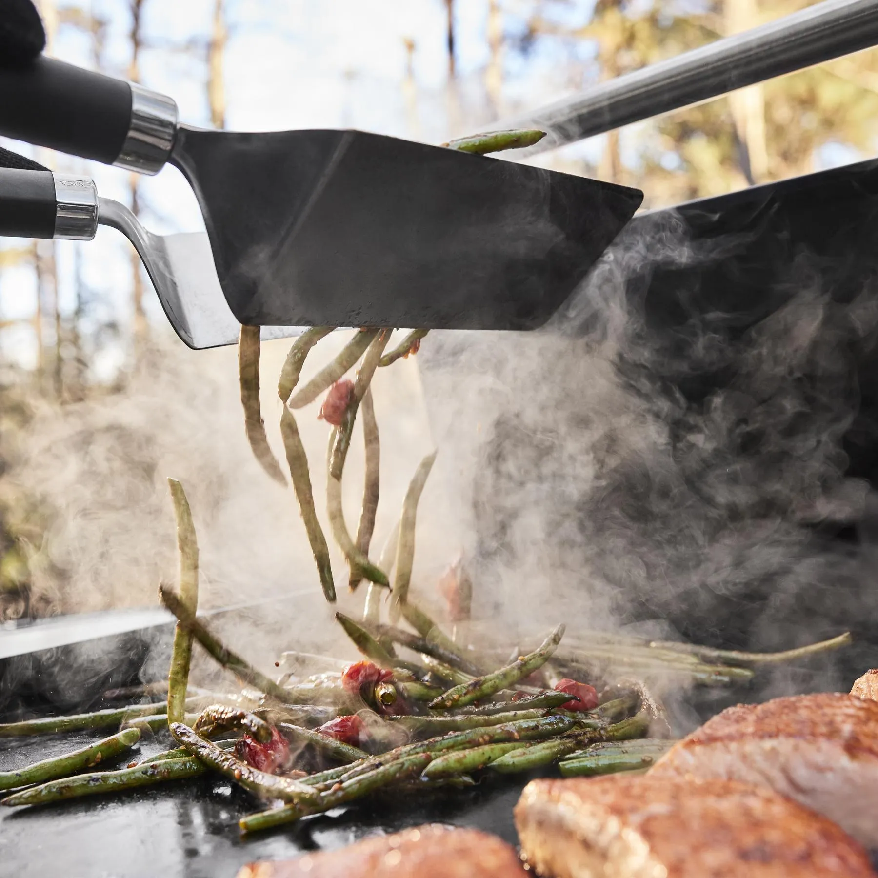 Weber 1500420 Slate&#8482; 30" Rust-Resistant Griddle With Extendable Side Table (Natural Gas) - Black