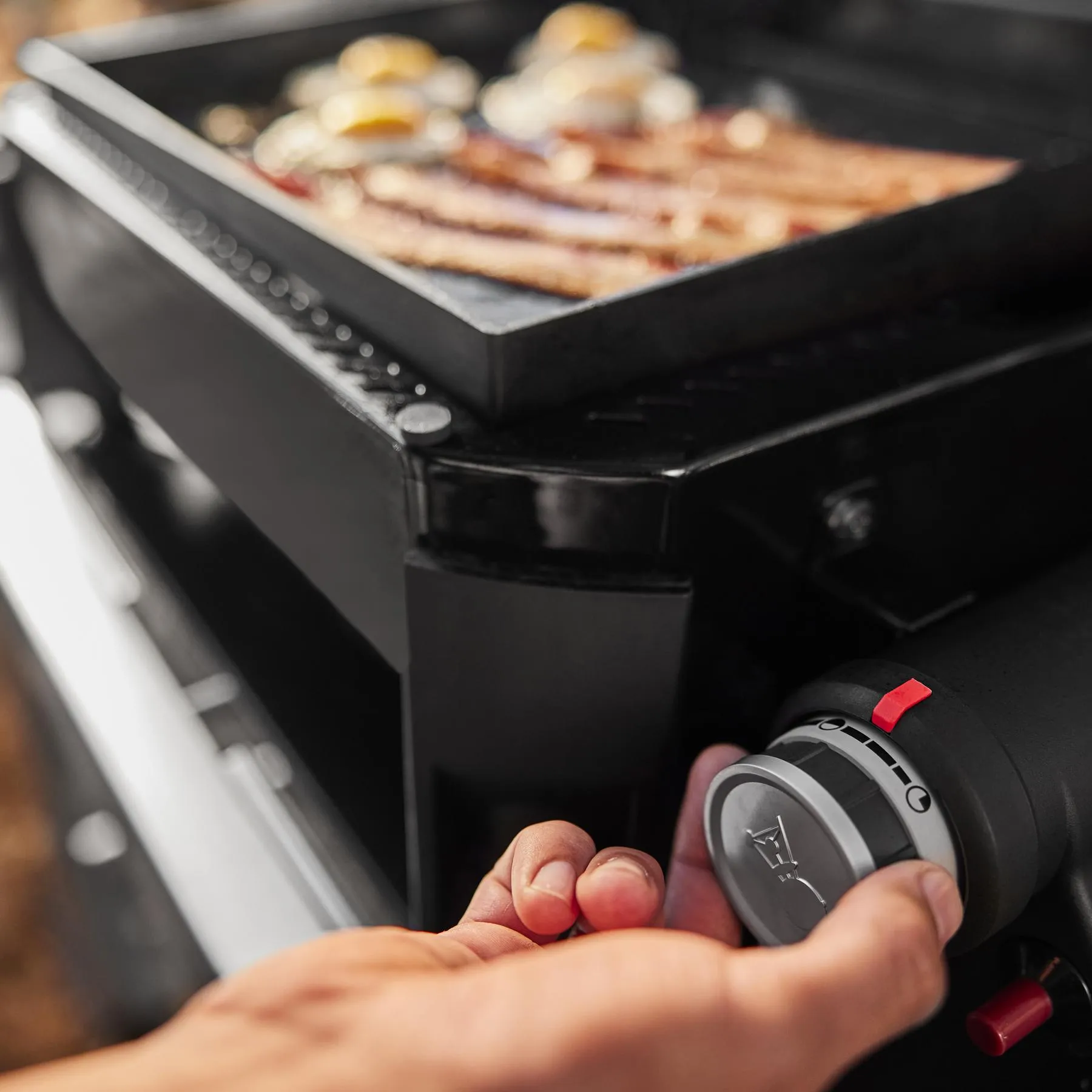 Weber 1500531 Slate 17 Rust-Resistant Tabletop Griddle - Black