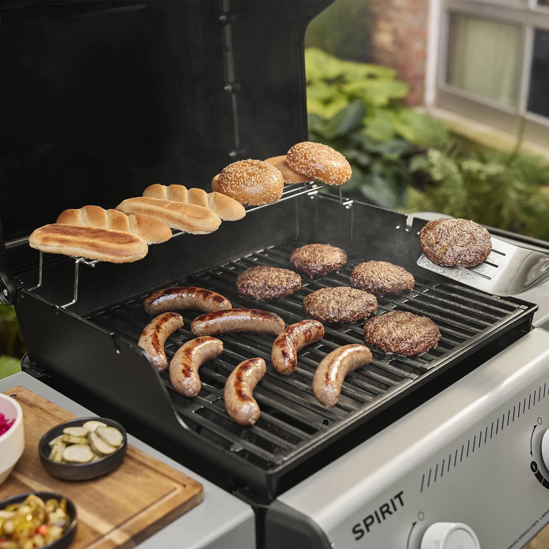Weber 1501000 Spirit E-210 Gas Grill (Liquid Propane) - Black