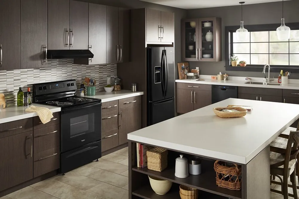 Whirlpool WFC315S0JB 4.8 Cu. Ft. Whirlpool Electric Range With Keep Warm Setting