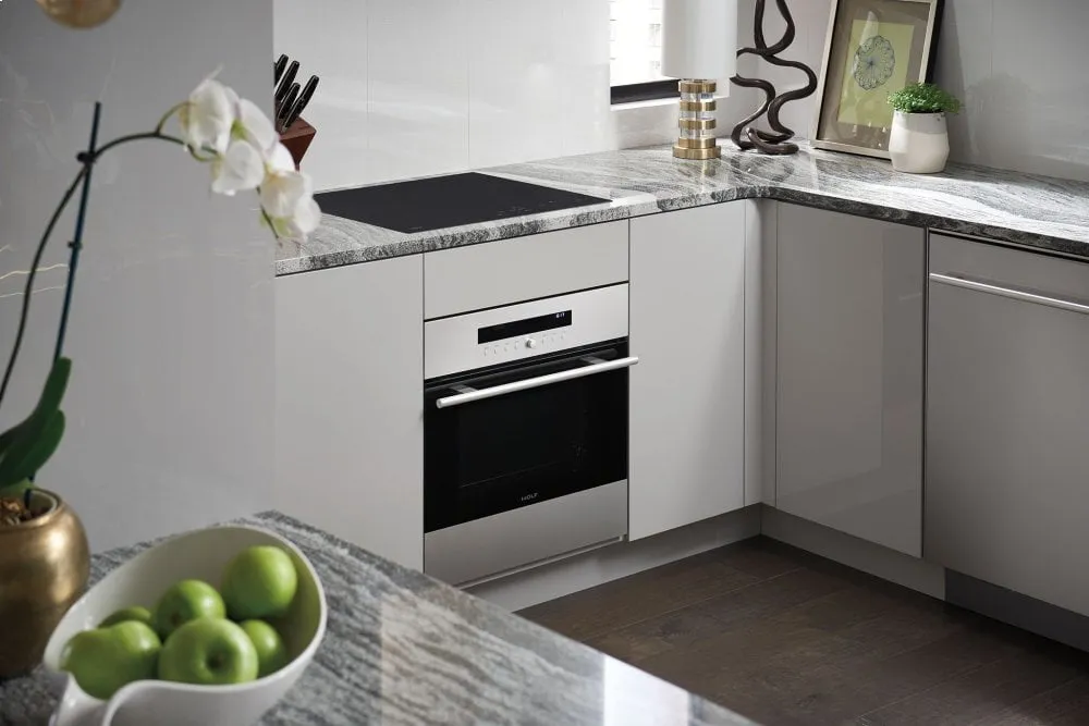 Wolf CI243CB 24" Contemporary Induction Cooktop