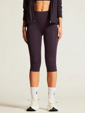 Shop Save Big Flash Offer Today Women'S Adv Essence Capri Training Tights 2.0